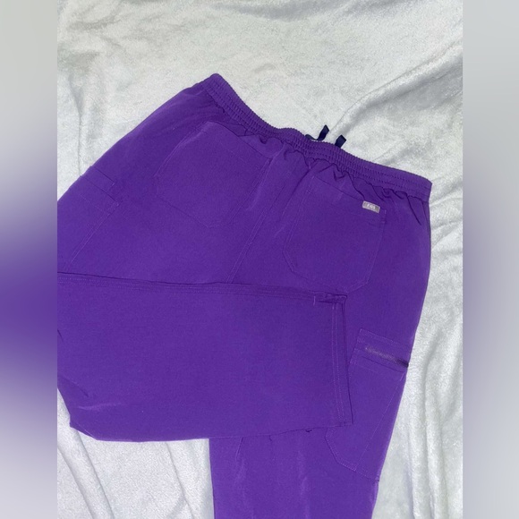Figs Yola Skinny Scrub Bottoms Pants Purple XL Petite - Picture 2 of 3